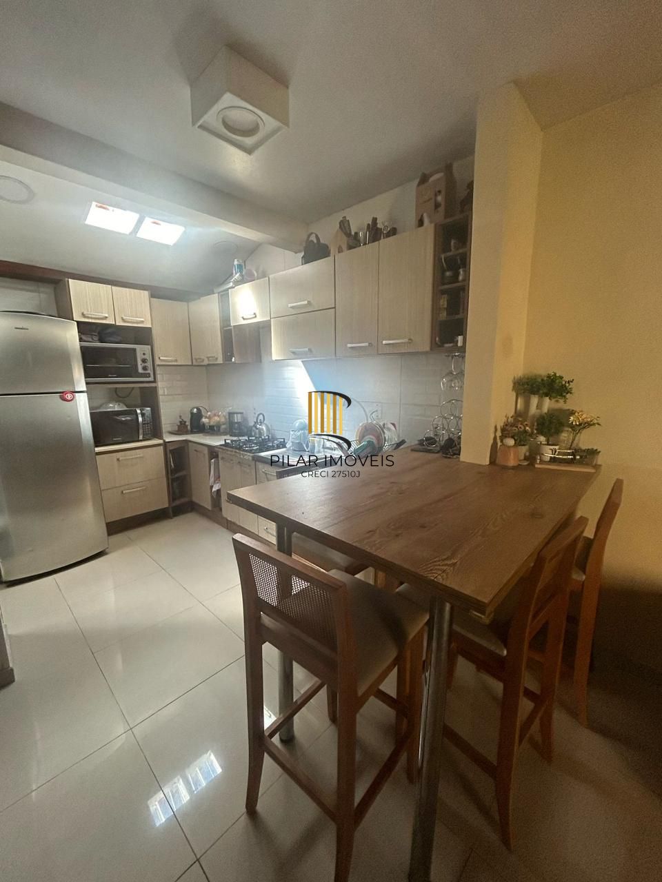 CASA 2 DORMITORIOS, 1 BANHEIRO, 1 VAGA EM CONDOMINIO RESIDENCIAL NA ZONA SUL PORTO ALEGRE