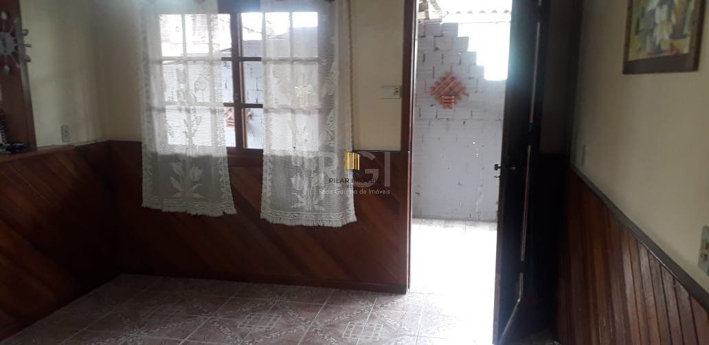 Casa para Venda - 132m², 2 dormitórios, 2 vagas - Lami, Porto Alegre