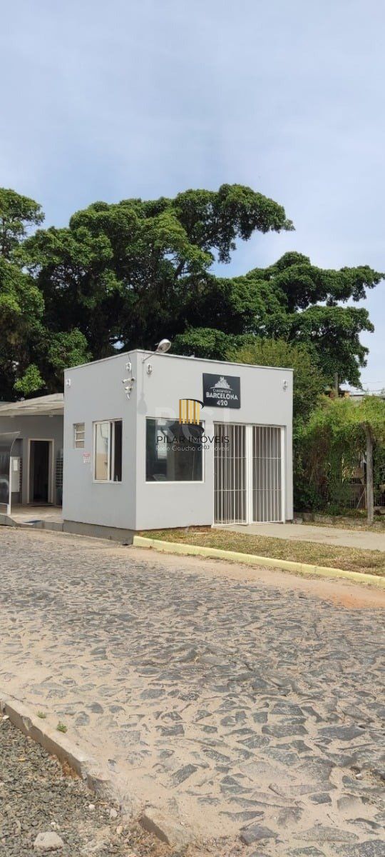 Apartamento de 2 dormitórios no bairro Rubem Berta