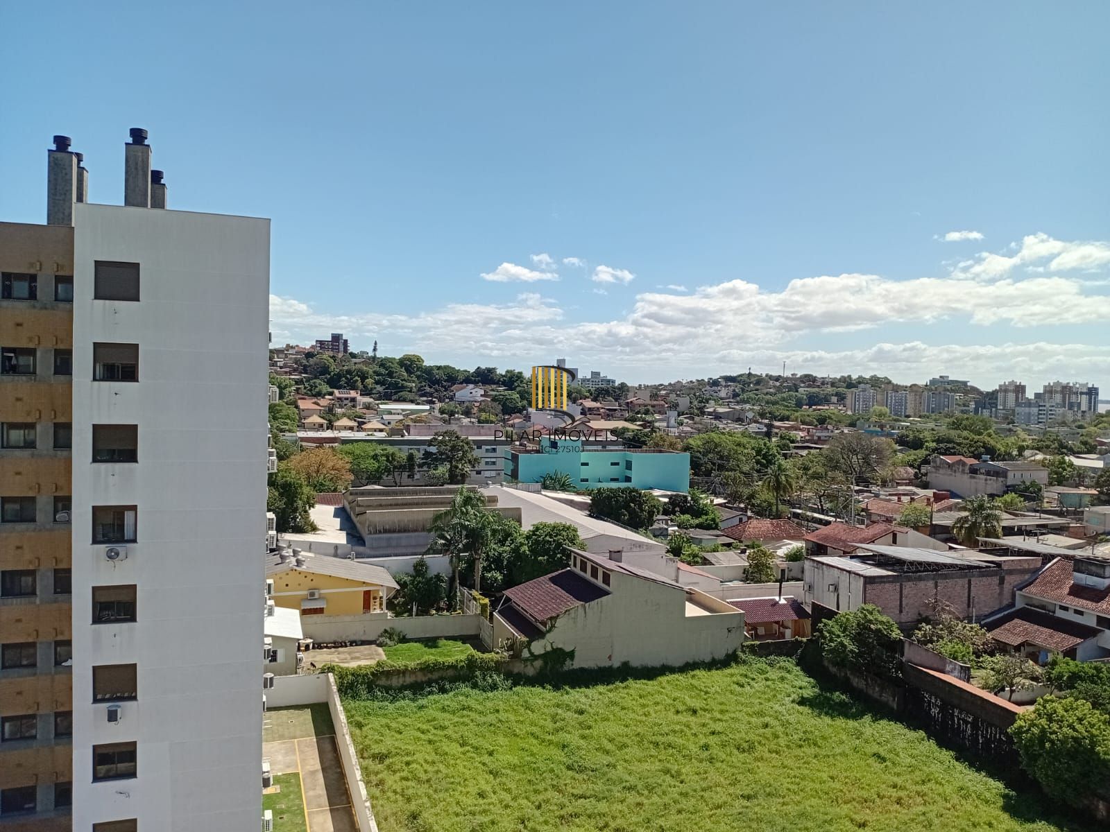 Apartamento 2 quartos, suíte, vaga coberta no bairro Camaquã em Porto Alegre/RS