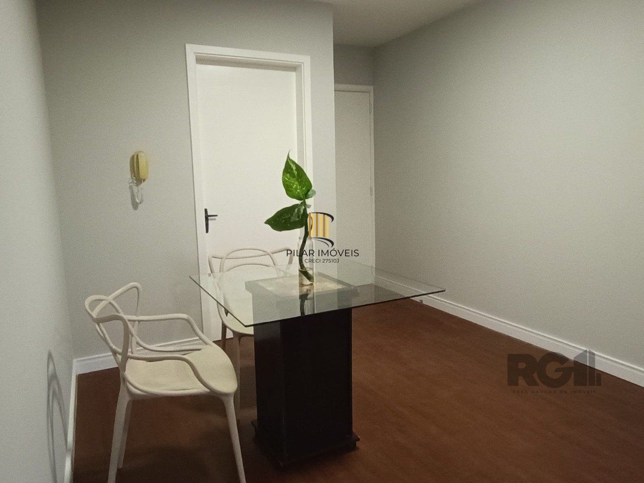 Apartamento para Venda  2 dormitórios, 1 vaga - Jardim do Salso
