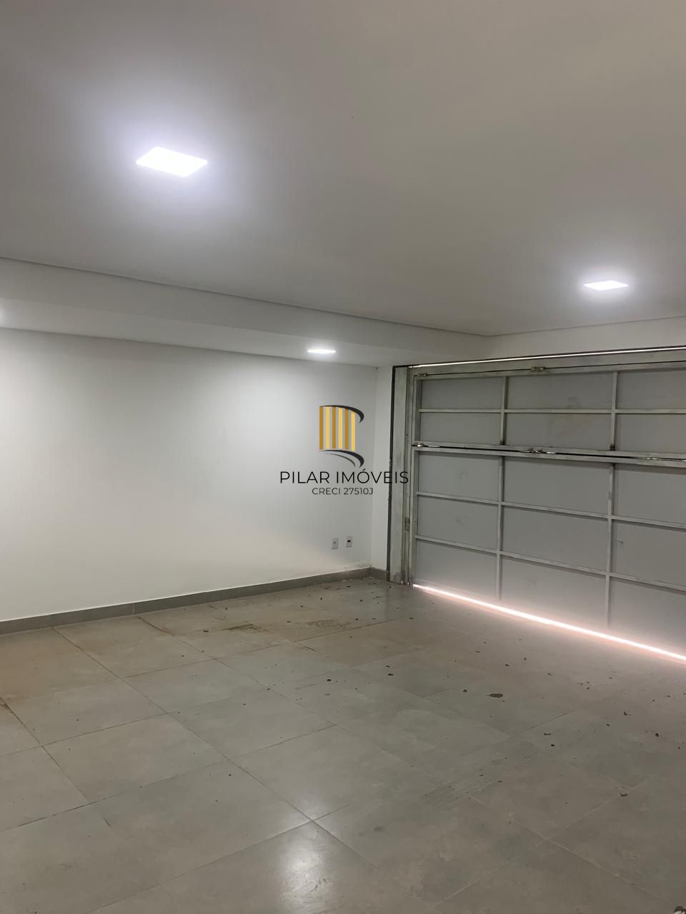 Casa com 3 dormitórios e suíte à Venda no Bairro Medianeira - Porto Alegre/RS