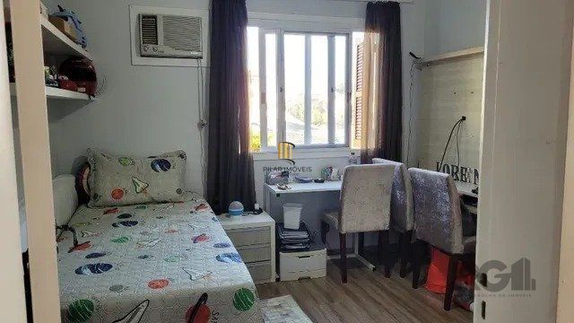 Casa 4 dormitórios no bairro Tristeza