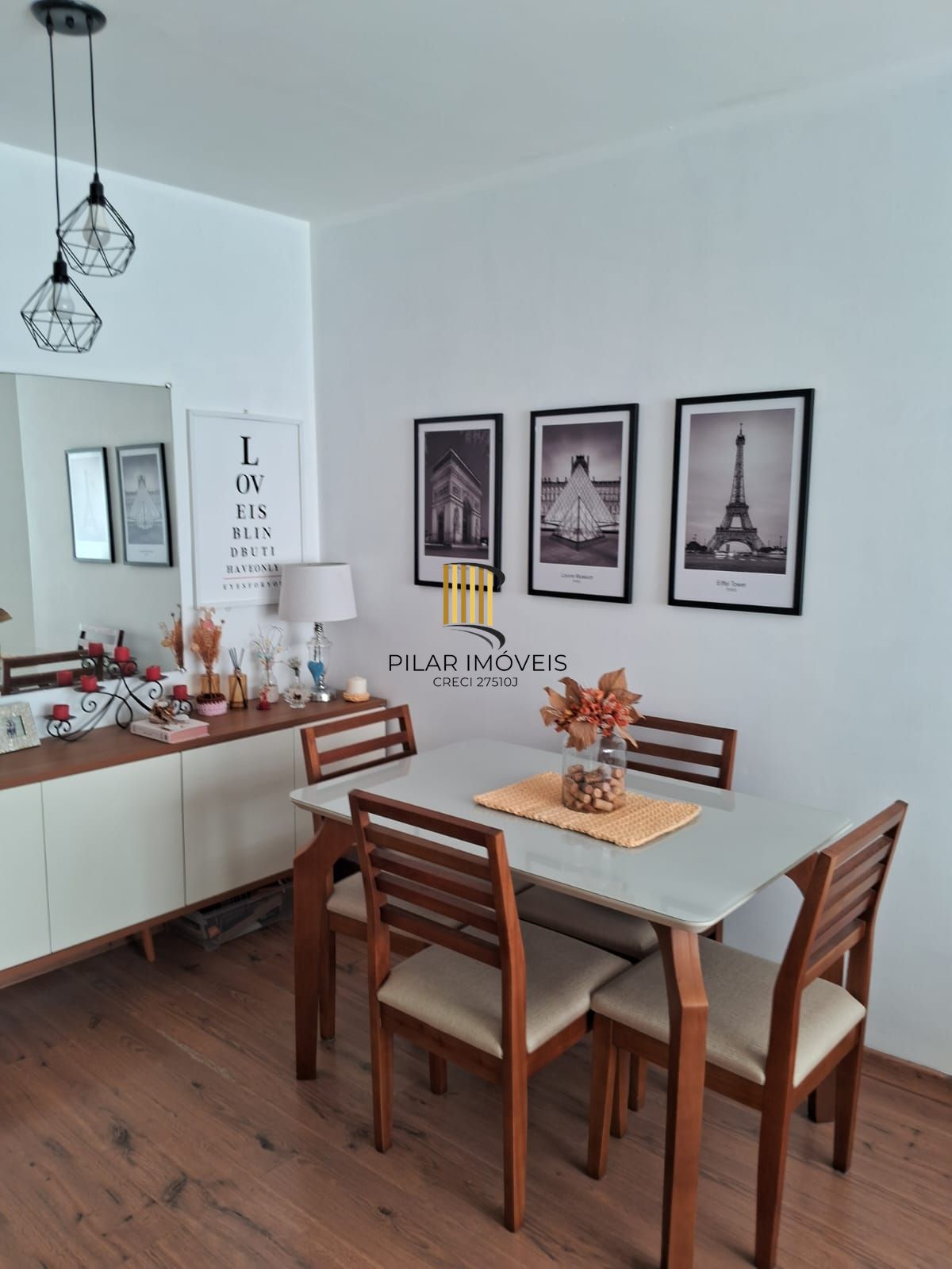 Apartamento 2 dormitórios no bairro Cristal