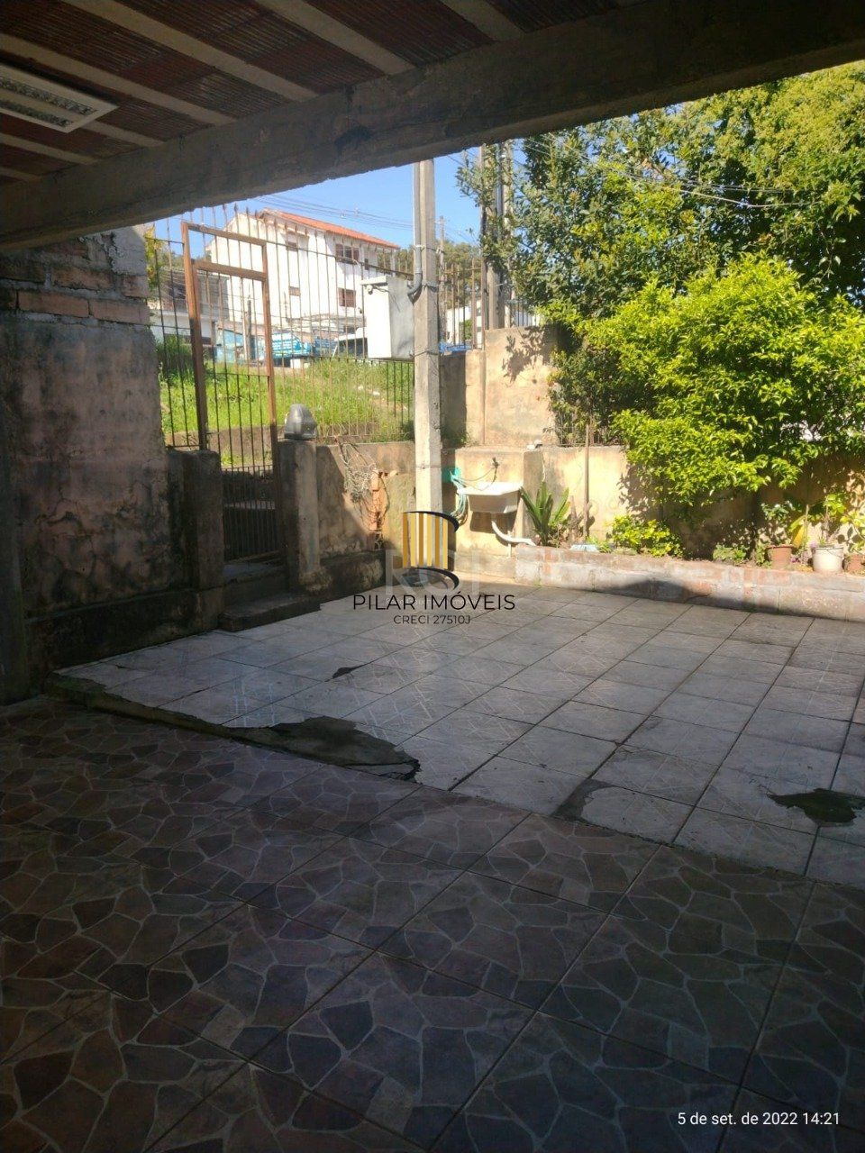 Casa para Venda - 220m², 2 dormitórios, sendo 1 suites, 2 vagas - Cavalhada, Porto Alegre