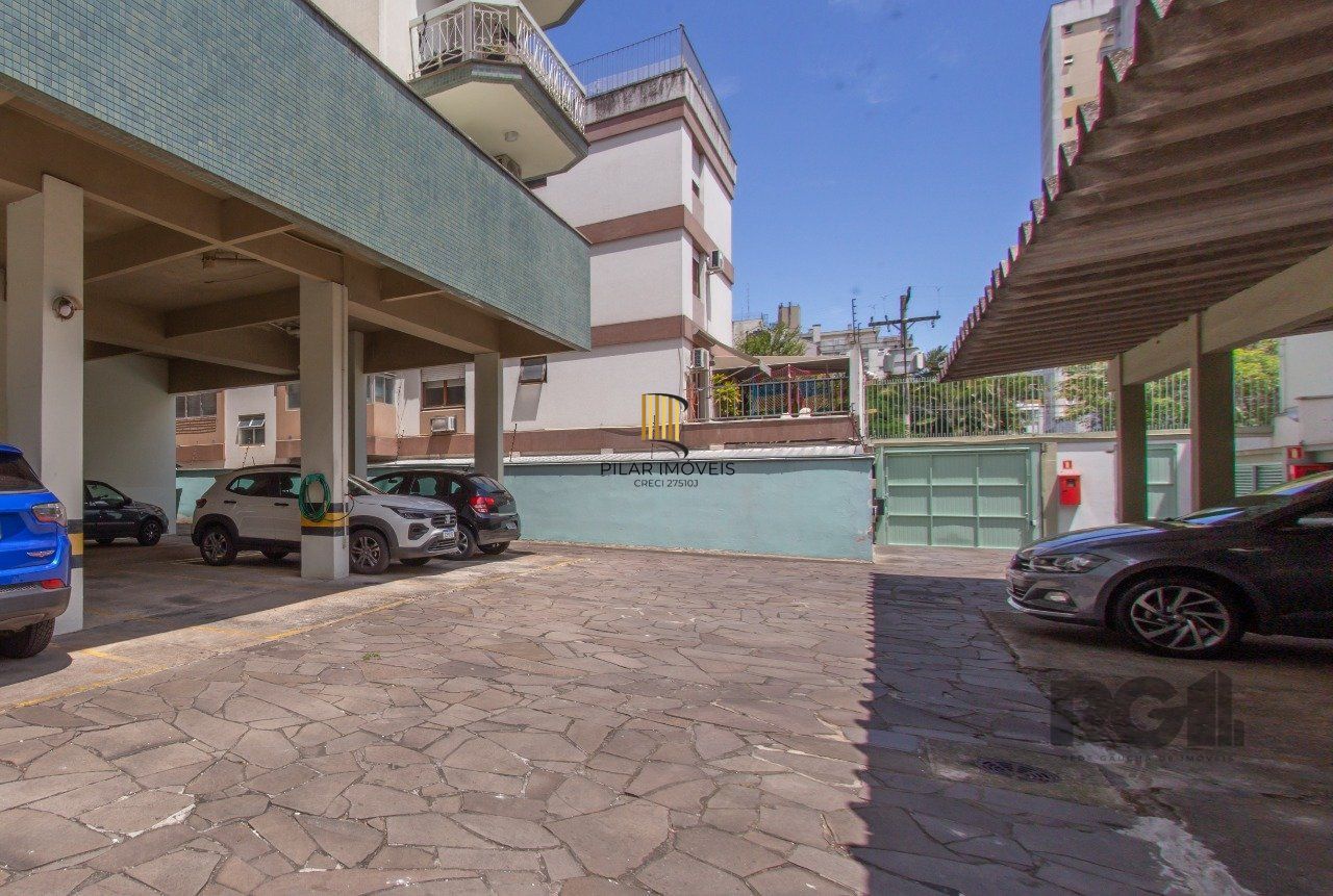 Apartamento 3 dormitórios no bairro Menino Deus