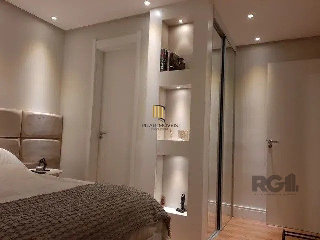 Apartamento de 3 dormitórios com vaga no bairro Partenon