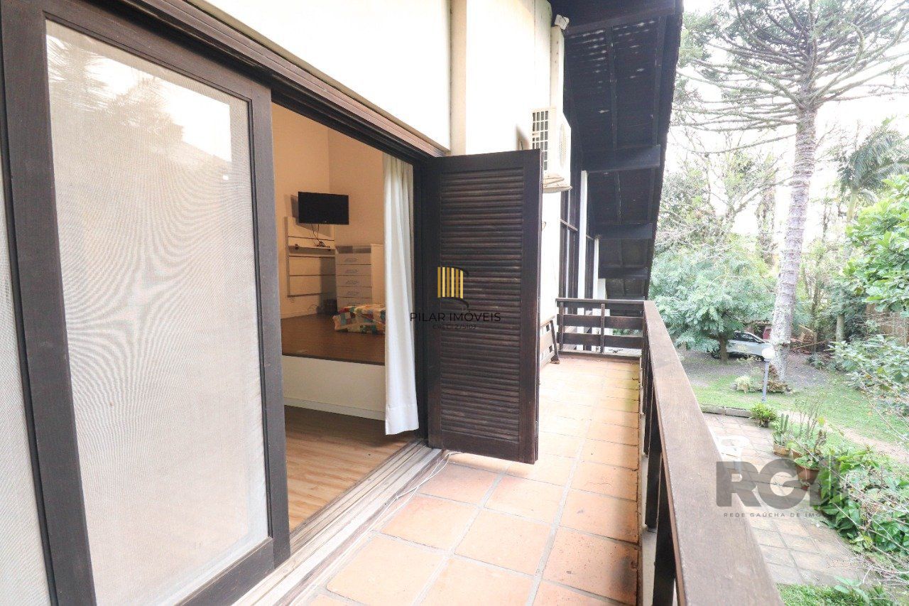 Casa para Venda - 523.36m², 6 dormitórios, sendo 2 suites, 2 vagas - Vila Conceição, Porto Alegre