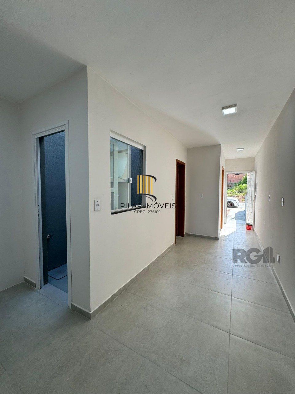 Casa geminada, 2 quartos a venda no Bairro Olaria Canoas.