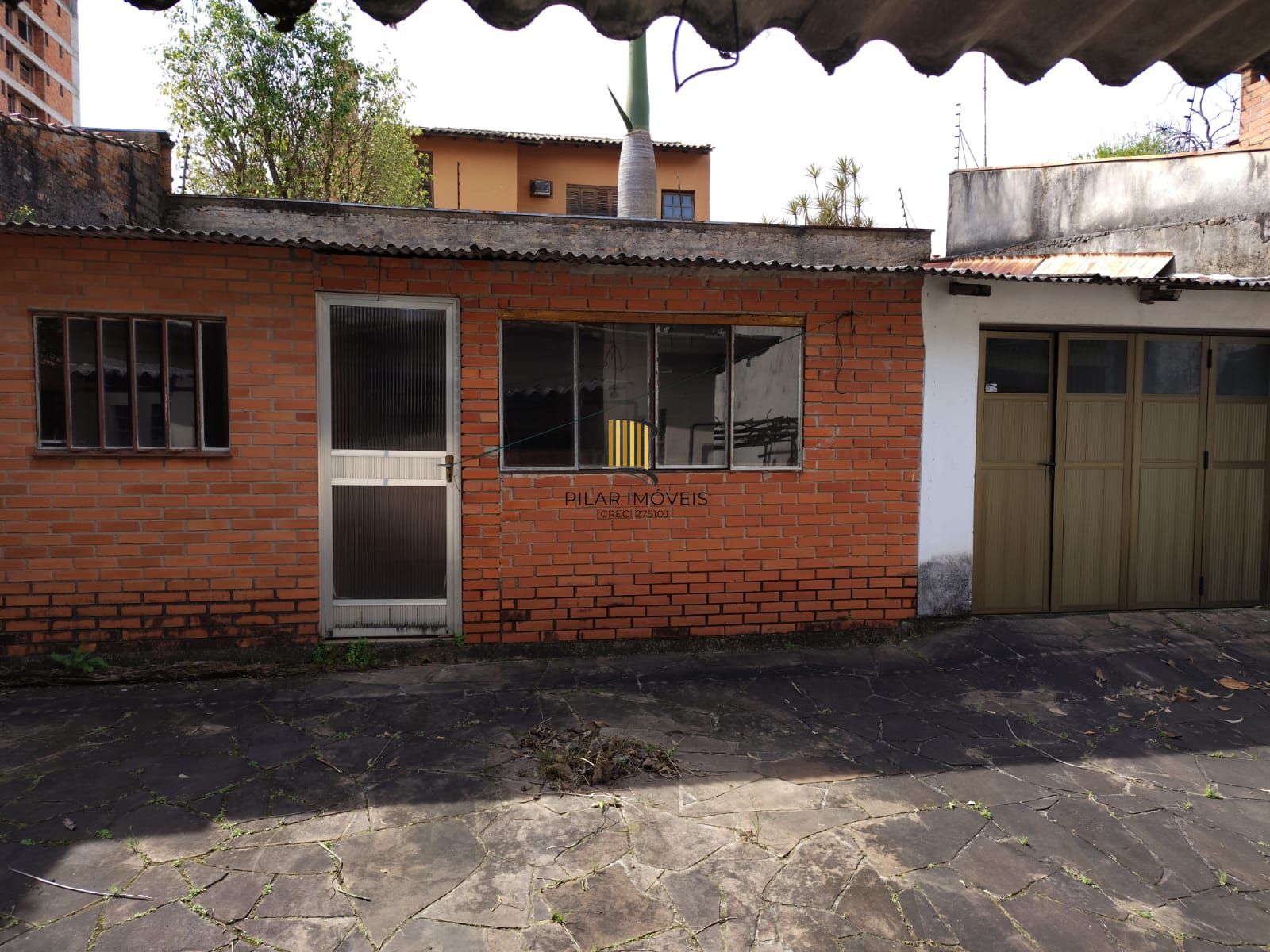 Casa com 03 quartos no Bairro São Pedro em Porto Alegre