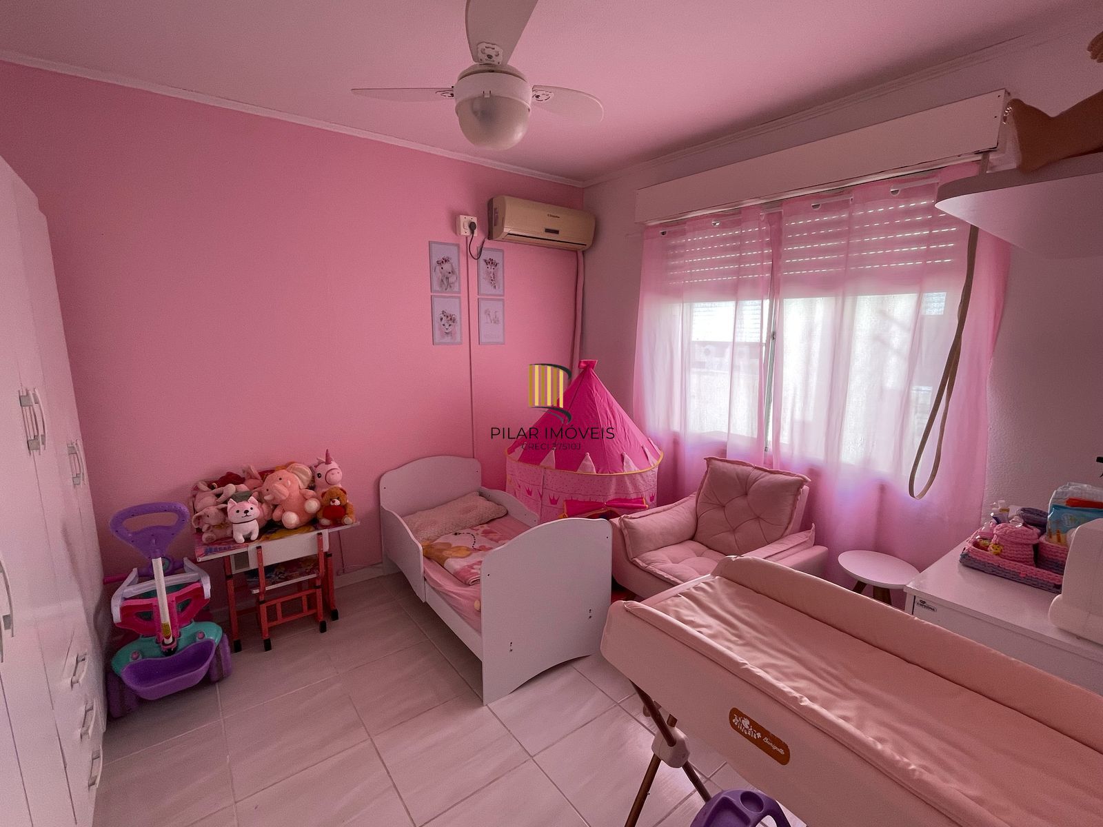 Apartamento com 02 quartos no Bairro Sarandi