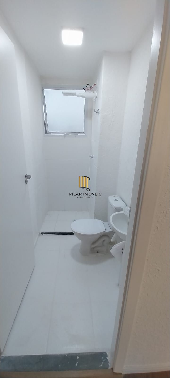 Apartamento com 02 quartos no Condomínio Alto Protásio