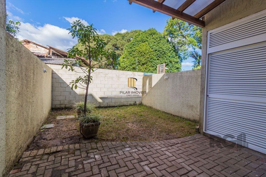 Casa em condomínio 3 dormitórios sendo 1 suíte bairro Vila Nova Porto Alegre