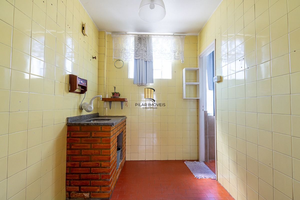 Apartamento com 02 quartos no Bairro Vila Ipiranga