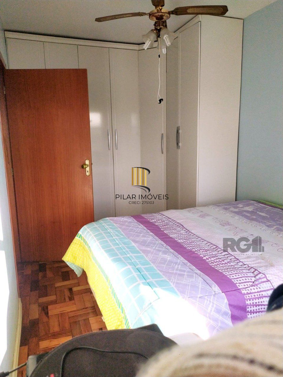 Apartamento de 2 dormitórios com vaga no bairro Petrópolis