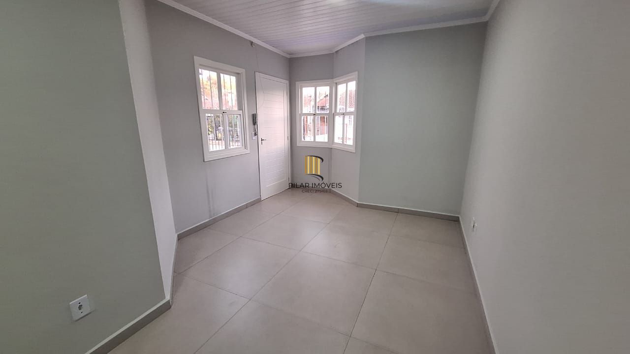 Casa em Condomínio com 02 Quartos, Bairro Restinga