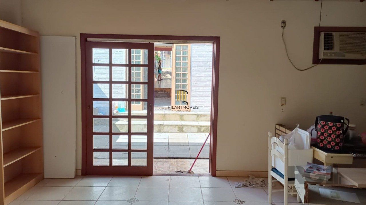 casa mista com 2 vagas na cavalhada Porto Alegre /RS