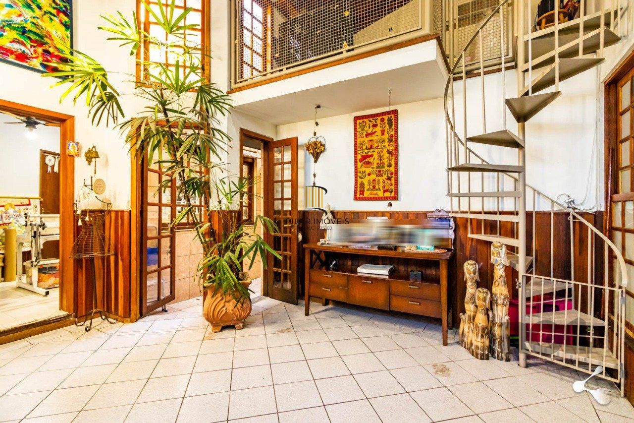 CASA, 4 DORMITÓRIOS, 3 SUÍTES, 2 VAGAS DE GARAGEM, BAIRRO IPANEMA, PORTO ALEGRE/RS