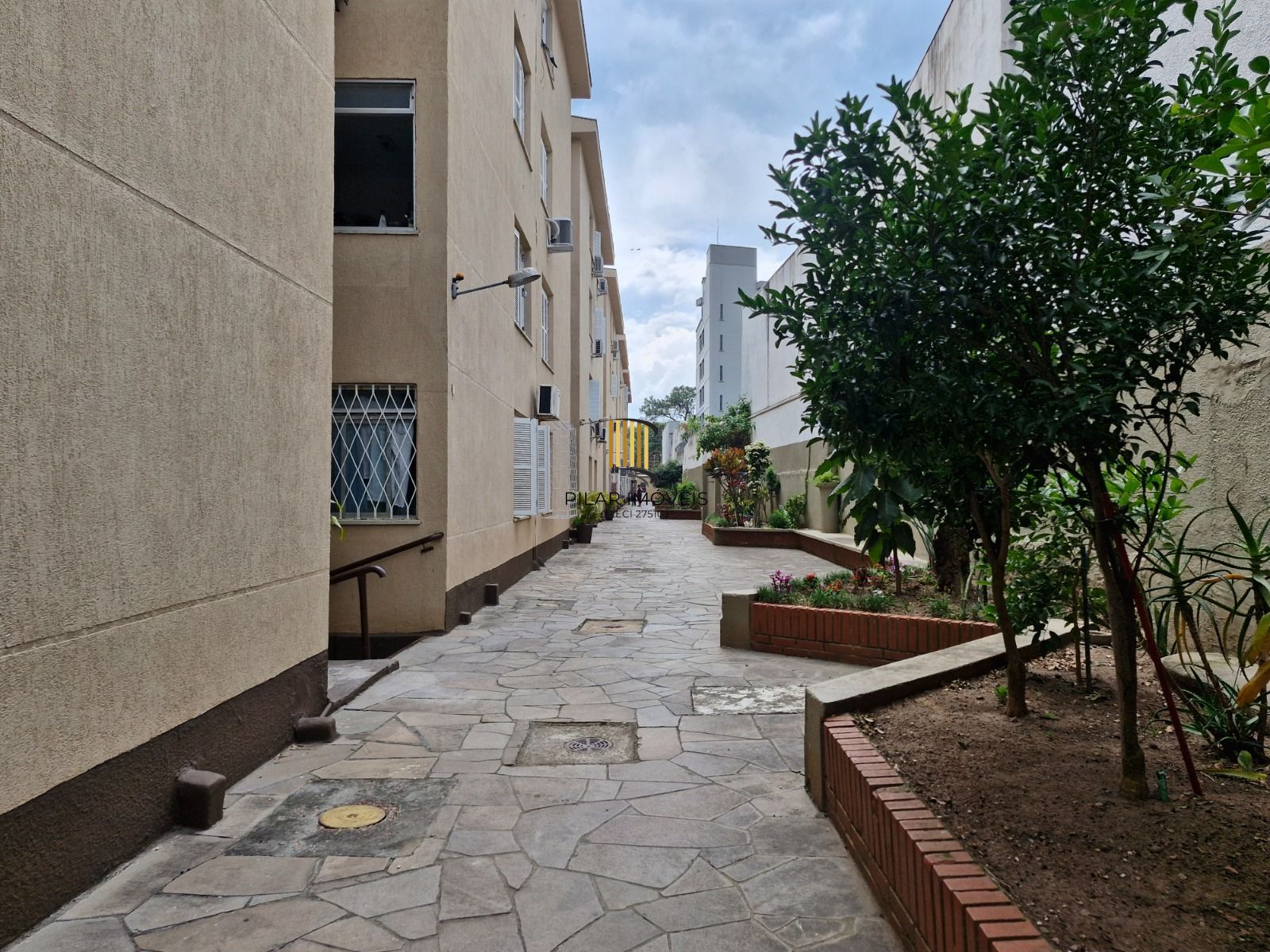 Apartamento de 2 dormitórios com vista para o Marinha no bairro Menino Deus em Porto Alegre/RS