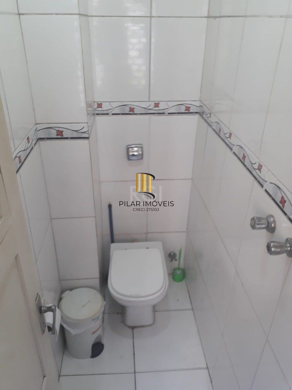 MEGA APARTAMENTO DE 137M² ,  COM SACADA, 2 DORMITÓRIOS, NO CENTRO DE PORTO ALEGRE -RS