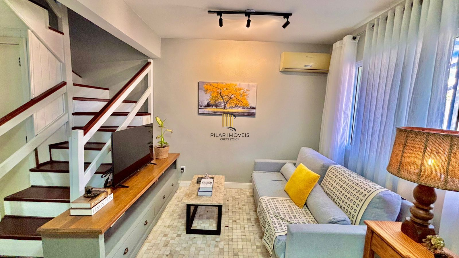 Casa em Condomínio com 03 quartos e 02 vagas no Bairro Humaitá em Porto Alegre