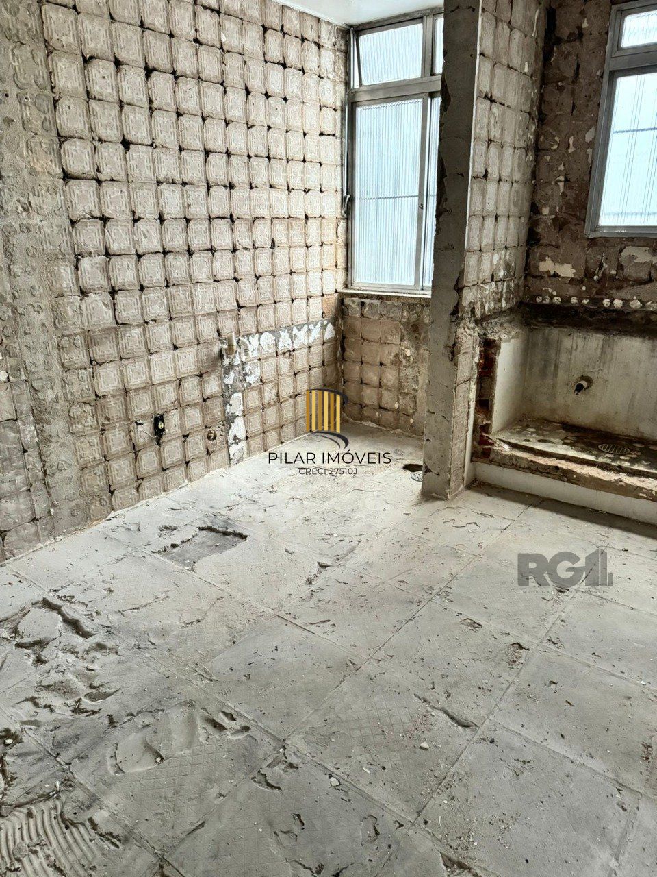Apartamento para Venda - 82m², 2 dormitórios, 1 vaga - Praia De Belas