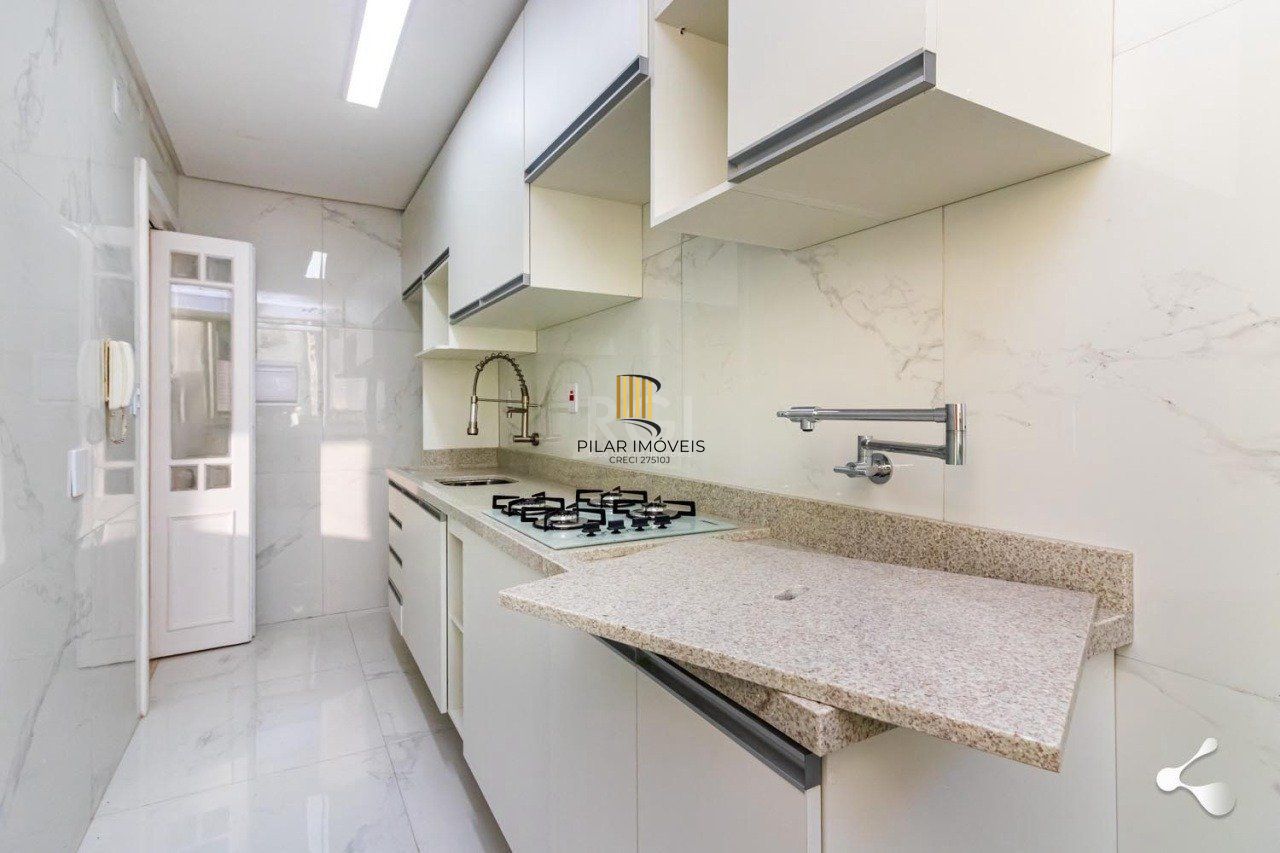 Apartamento para Venda - 62.17m², 2 dormitórios, 1 vaga - Petrópolis