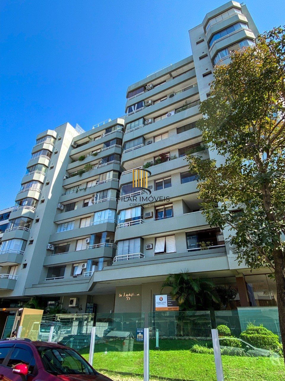 Apartamento a venda, dois dormitórios com vaga e infra no bairro Menino Deus