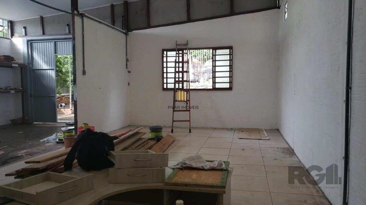 casa mista com 2 vagas na cavalhada Porto Alegre /RS