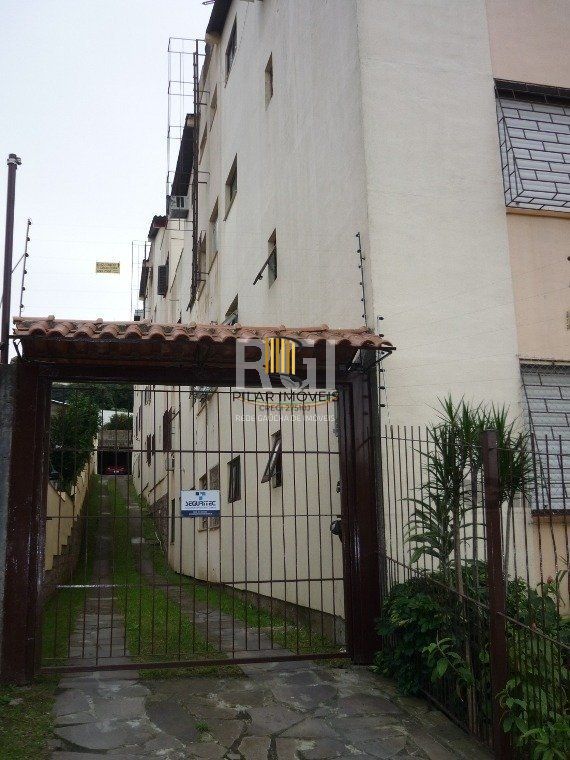 apartamento de 2 dormitórios com garagem coberto no bairro Teresópolis