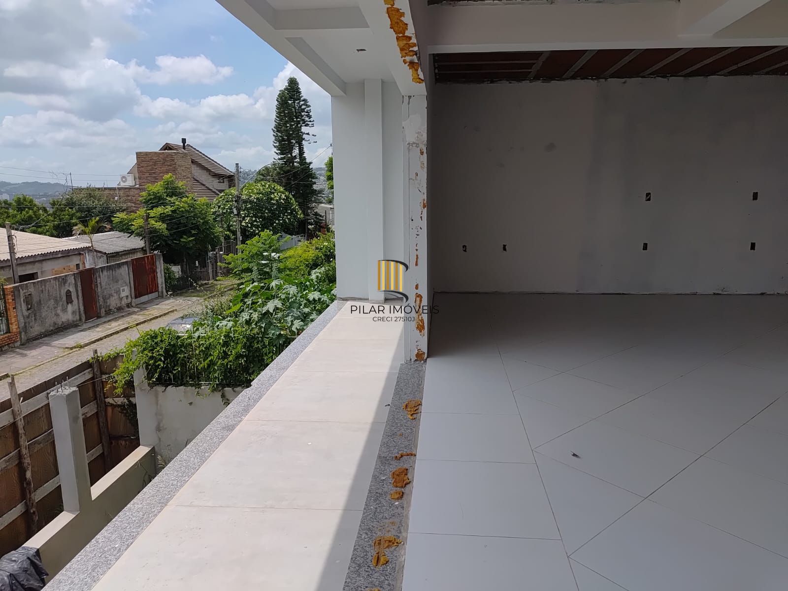 Casa 3 dormitórios no bairro Partenon