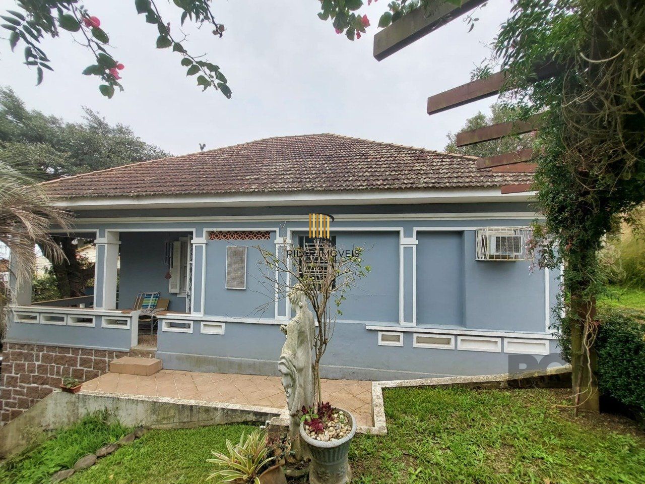 CASA DE 3 QUARTOS - 1 SUITE - 1 HOME OFFICE - LAREIRA - PISCINA - PÁTIO - IPANEMA - ESPÍRITO SANTO - PORTO ALEGRE - RS