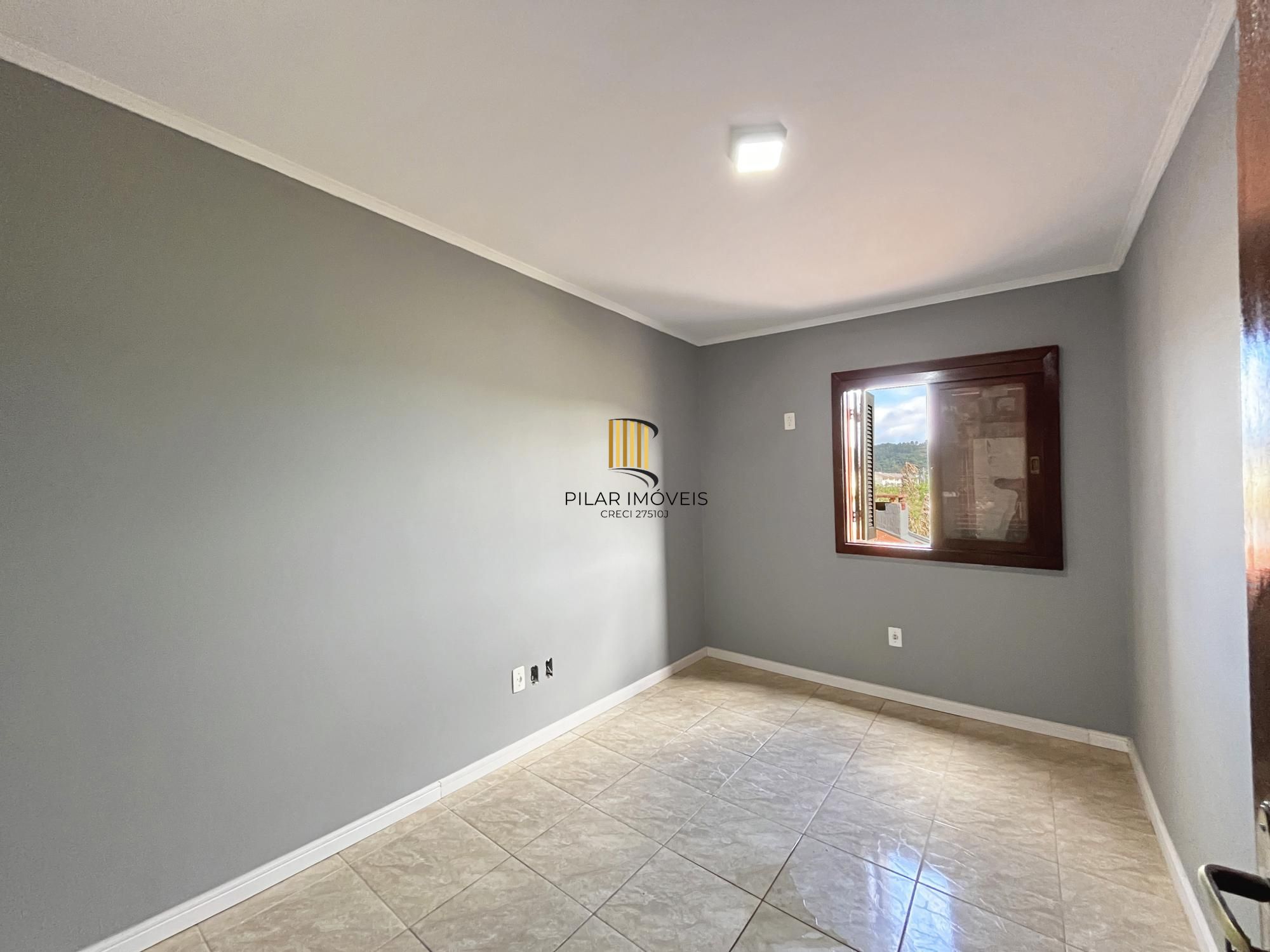 CASA 3 DORMITÓRIOS, SUÍTE, BAIRRO HIPICA, JARDINS DO PRADO EM PORTO ALEGRE-RS