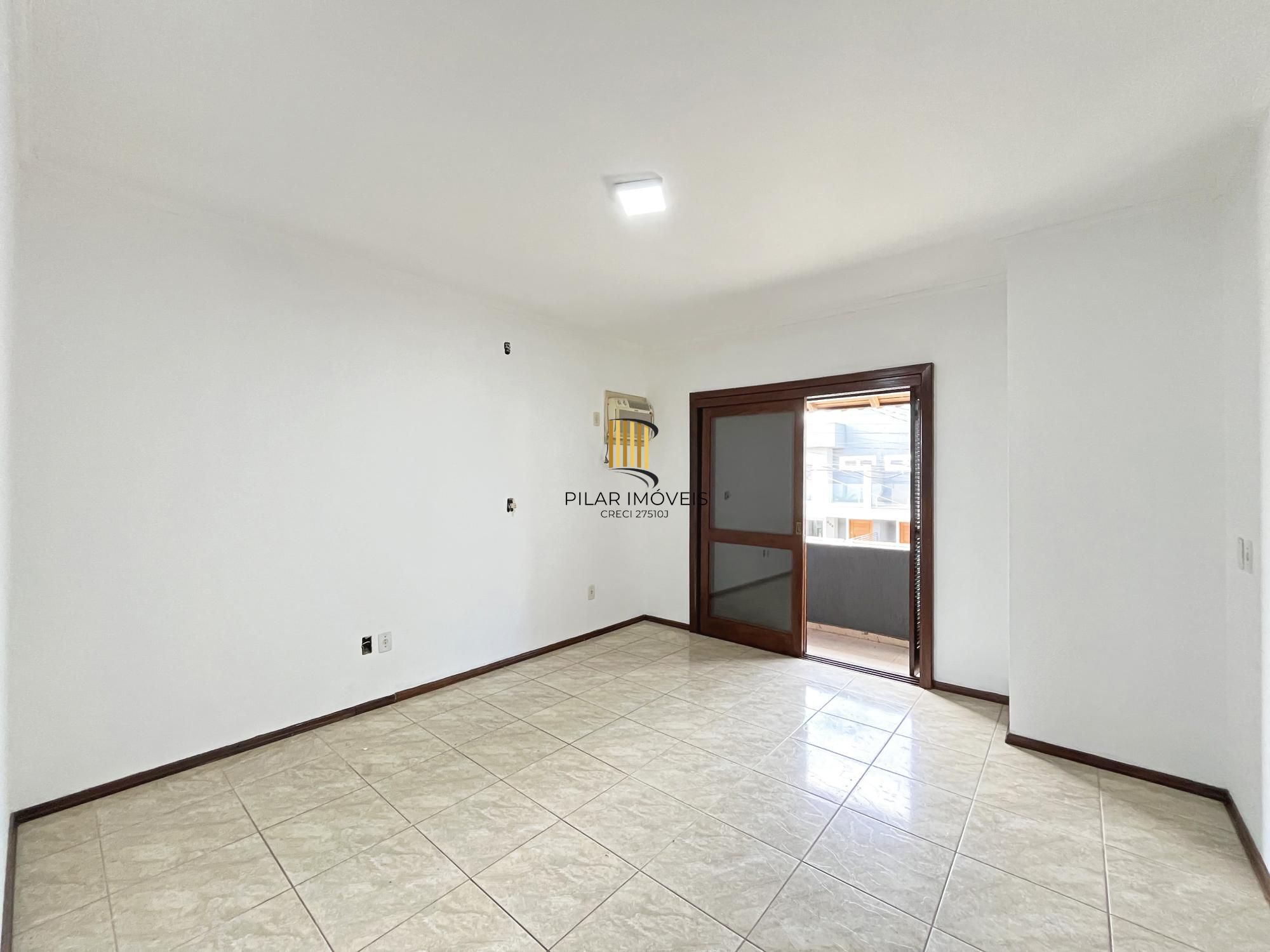 CASA 3 DORMITÓRIOS, SUÍTE, BAIRRO HIPICA, JARDINS DO PRADO EM PORTO ALEGRE-RS