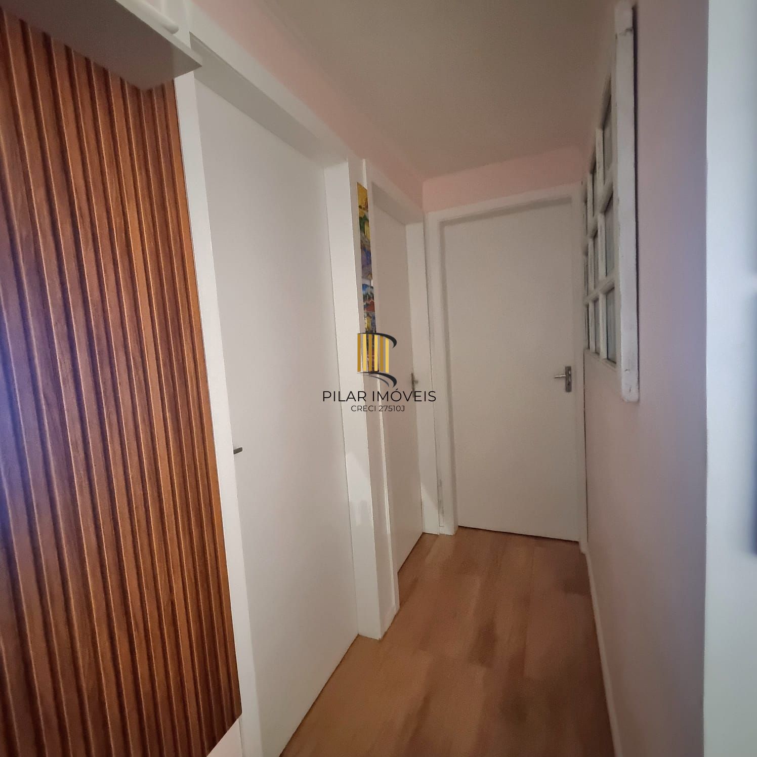 Apartamento Térreo com 02 quartos e 01 vaga no Bairro Campo Novo