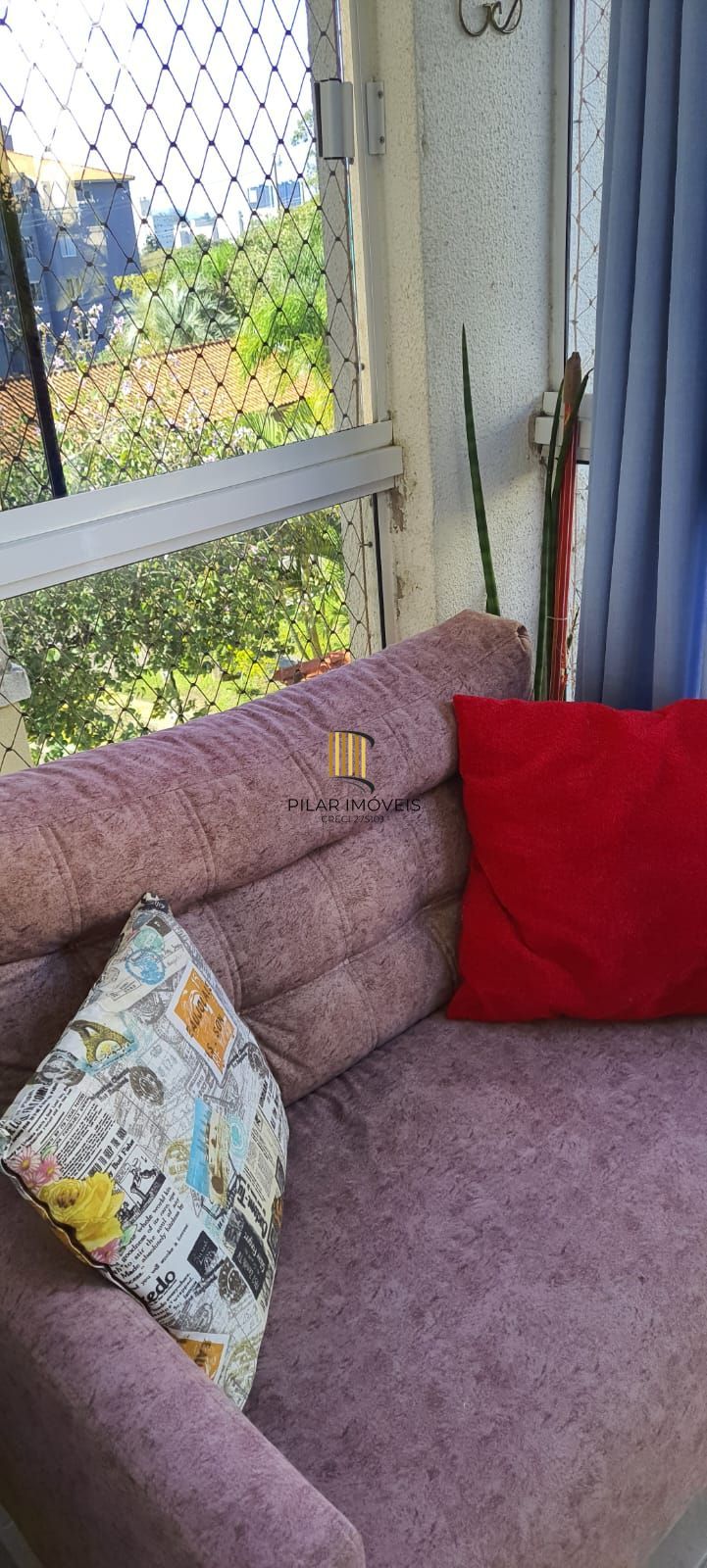 Apartamento com 03 dormitórios (01 suíte), 01 vaga no bairro Morro Santana