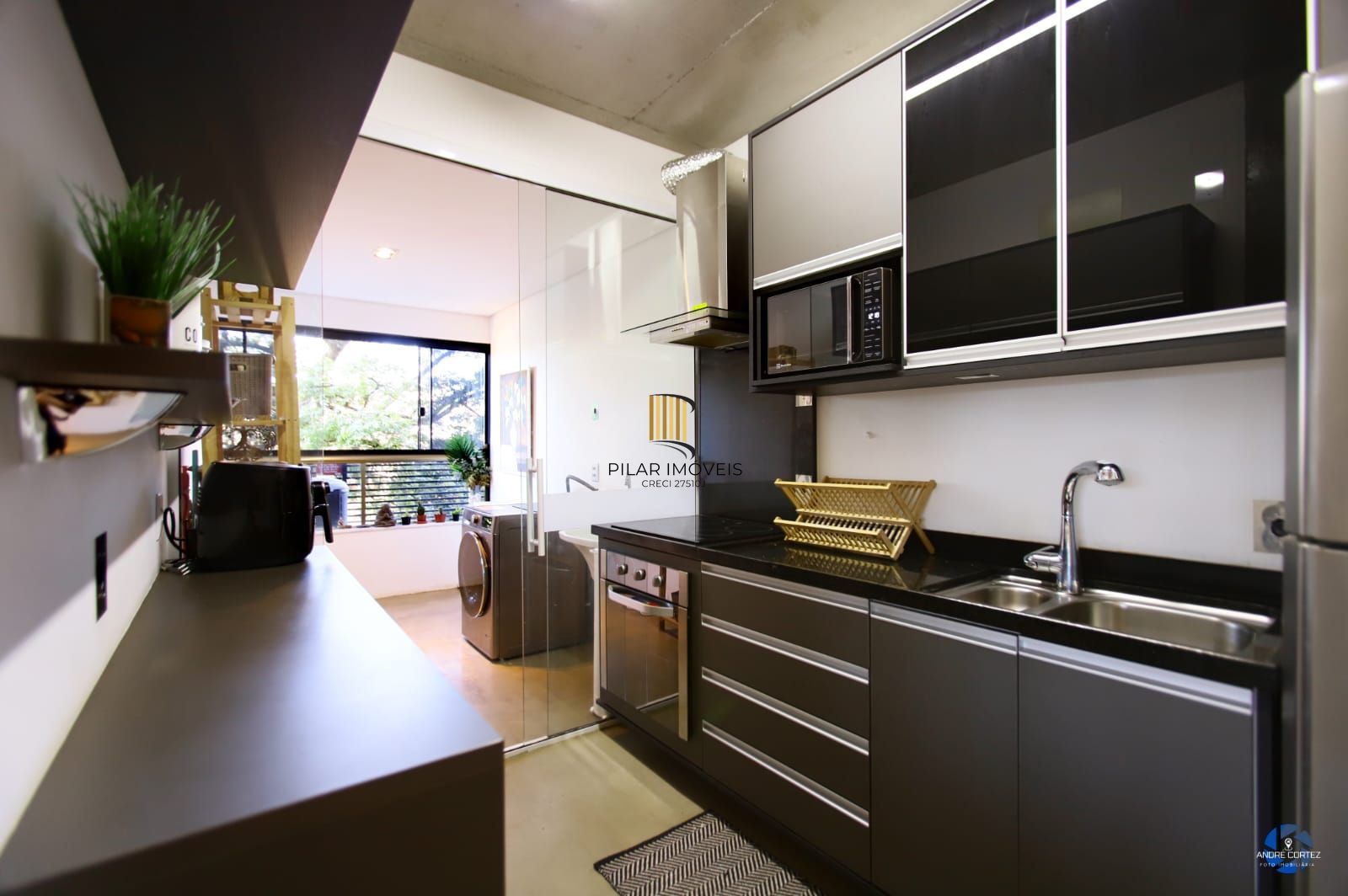 Apartamento de 02 quartos, , 01 vaga, 01 suítes, Área de serviço em Porto Alegre/RS