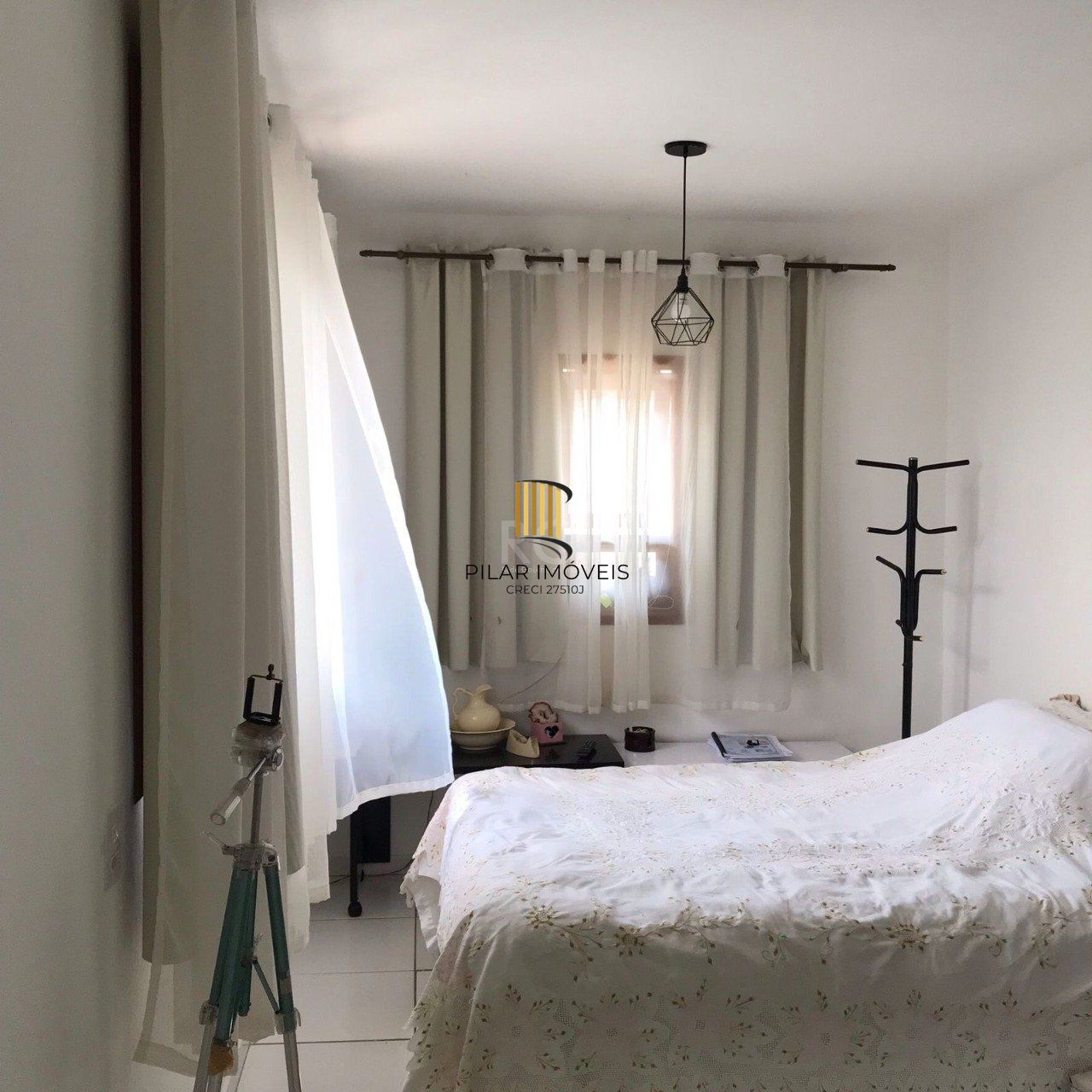 Casa para Venda - 279m², 6 dormitórios, sendo 2 suites, 3 vagas - Cavalhada, Porto Alegre