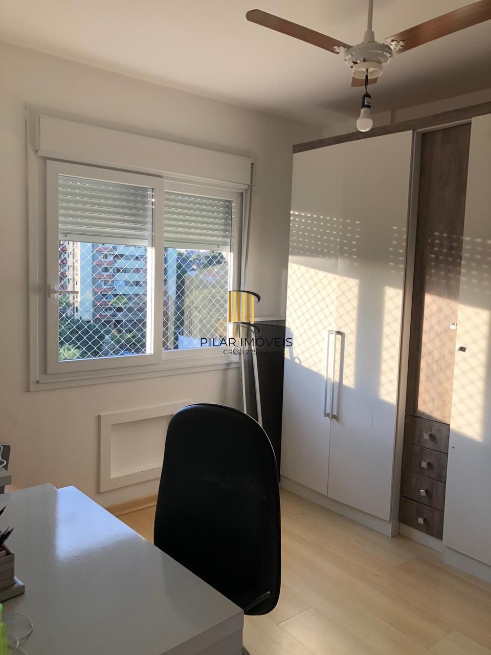 Apartamento de 02 Dormitórios No Bairro Tristeza