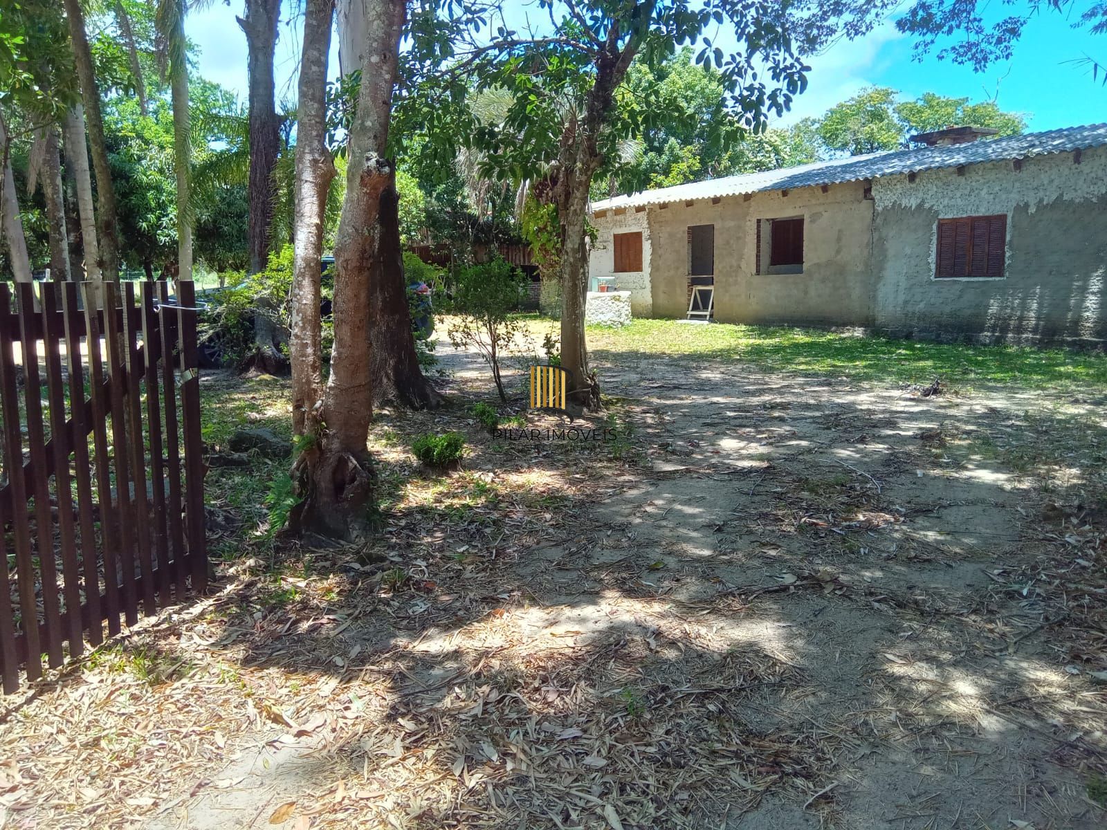 Sitio com 13 mil metros com casa !