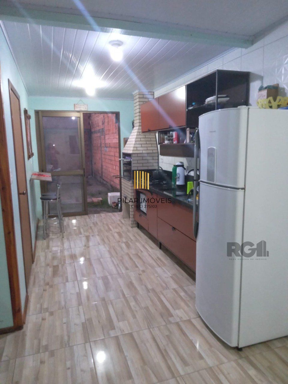 Casa com 2 quartos, 2 vagas de garagem, no bairro Fortuna, Sapucaia do Sul/RS