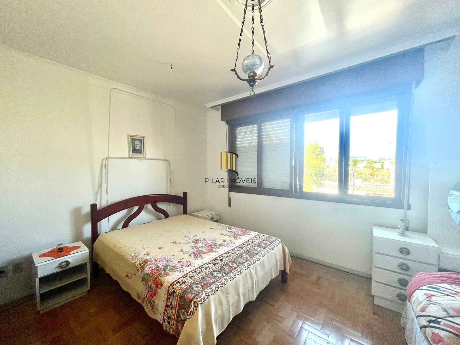 Sobrado Com 4 dormitórios, 1 suíte e 228M² no Bairro Petrópolis -Porto Alegre/RS