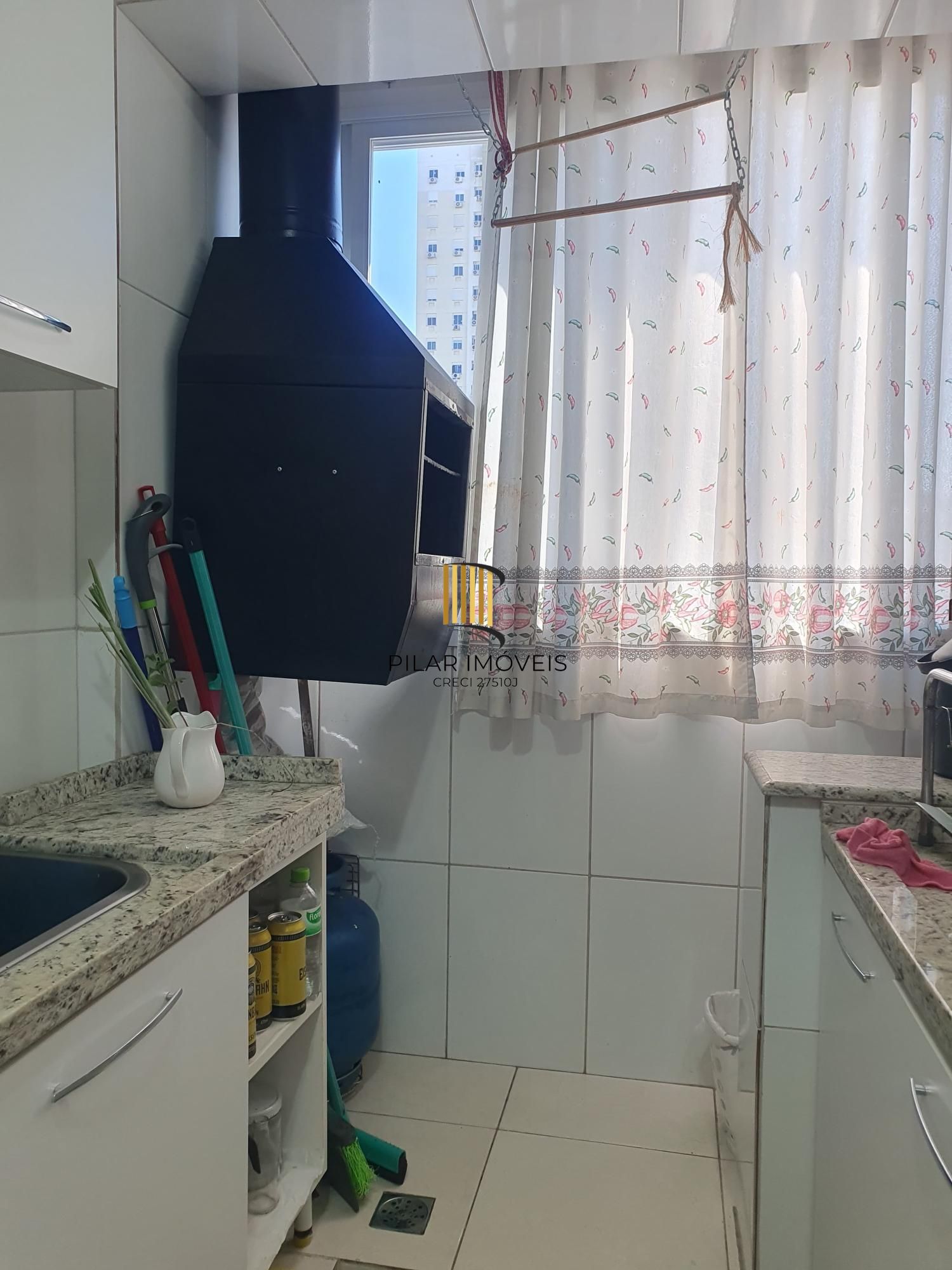 Apartamento com 01 quarto e 01 vaga no Bairro Santo Antônio