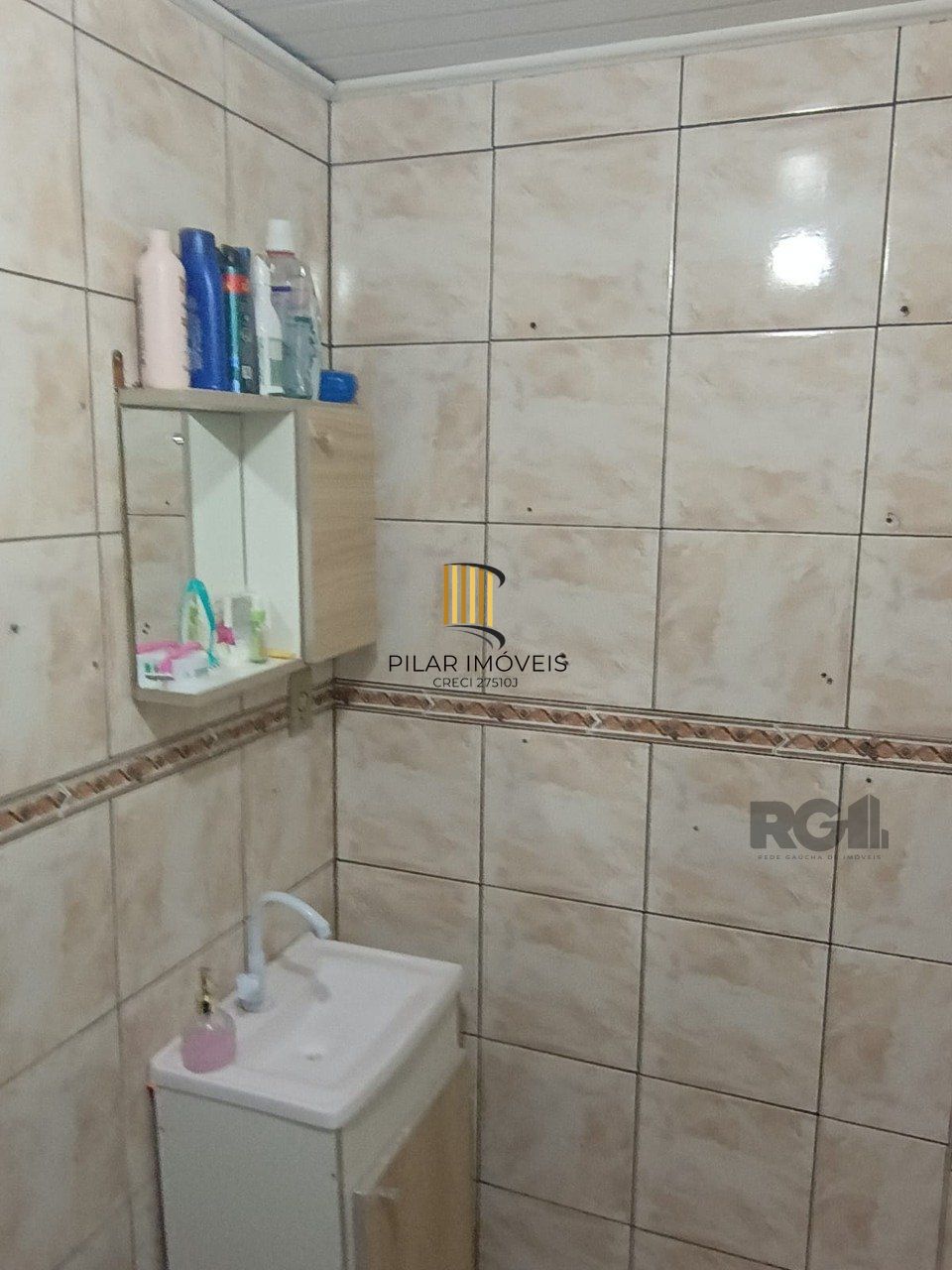 Apartamento com 2 quartos e 1 vaga no Bairro Vila Nova.