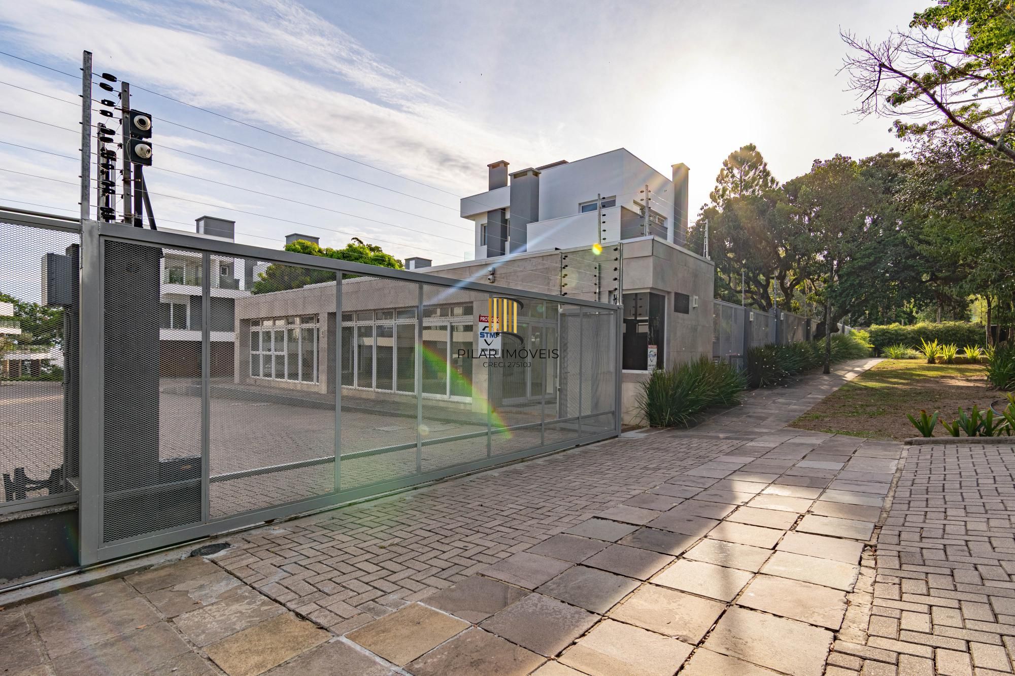 Casa de Condomínio 3 dormitórios no bairro Ipanema