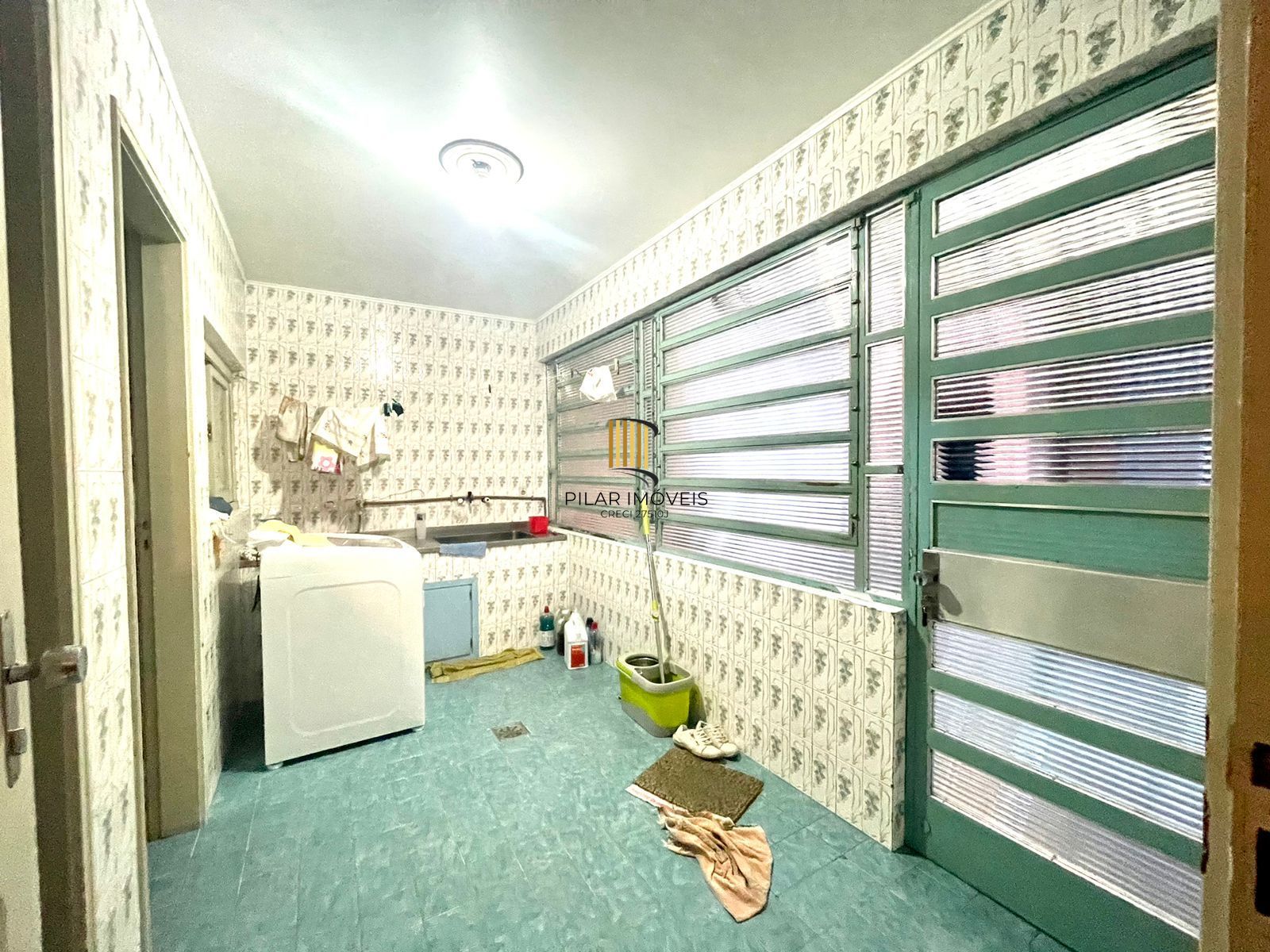 Sobrado Com 4 dormitórios, 1 suíte e 228M² no Bairro Petrópolis -Porto Alegre/RS