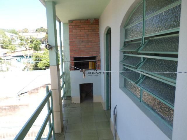 Casa 3 dormitórios no bairro Camaquã