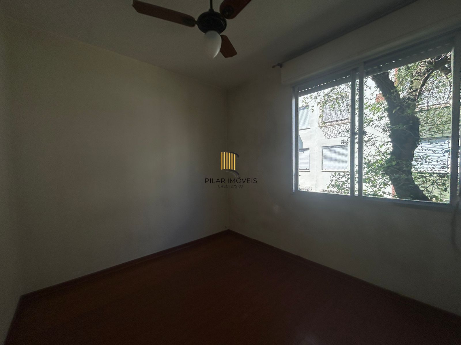 Apartamento de 2 dormitórios estacionamento rotativo e portaria