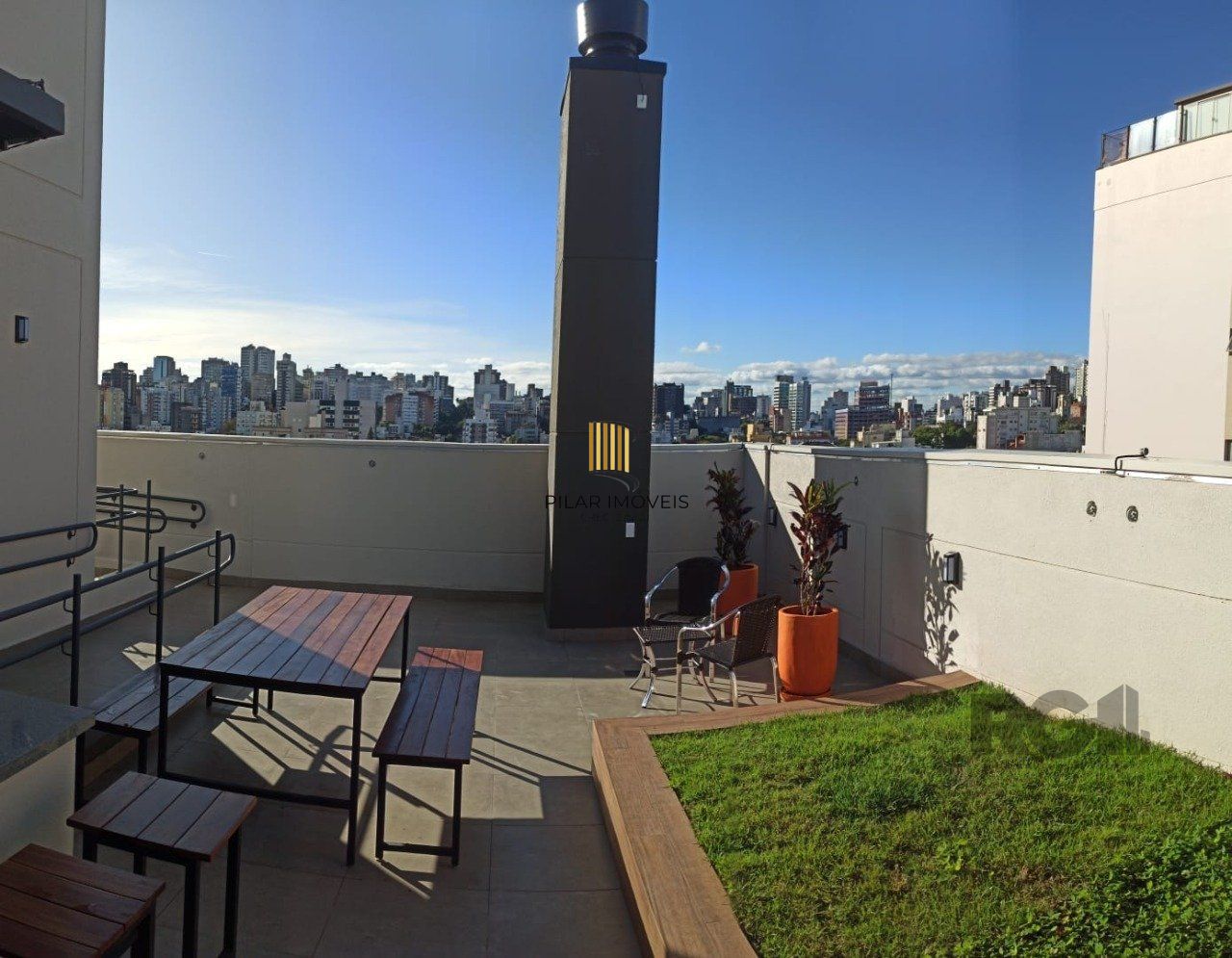 Grande OPORTUNIDADE!! Lindo Apartamento, com amplo Garden privado!!! Sua localização privilegiada, é com certeza um diferencial de destaque deste imóvel