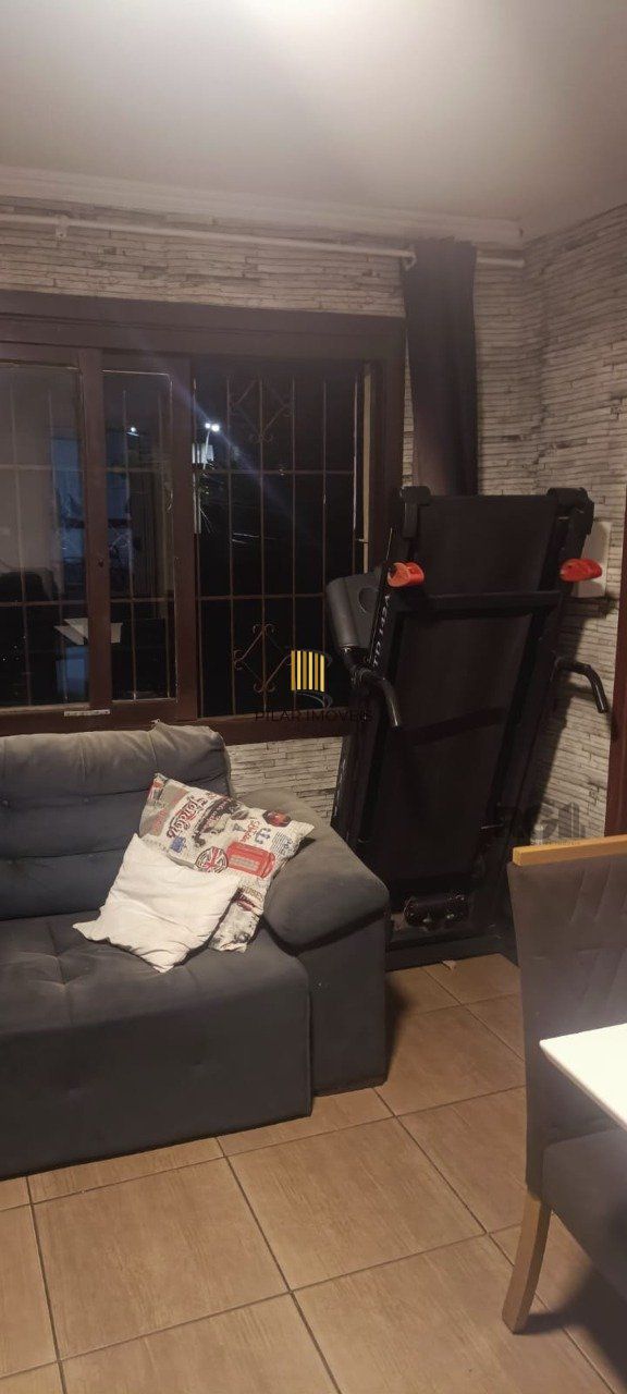 apartamento de 2 dormitórios com garagem coberto no bairro Teresópolis